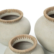 Timeless Artisan Vase - Premium Handmade Design in Concrete
