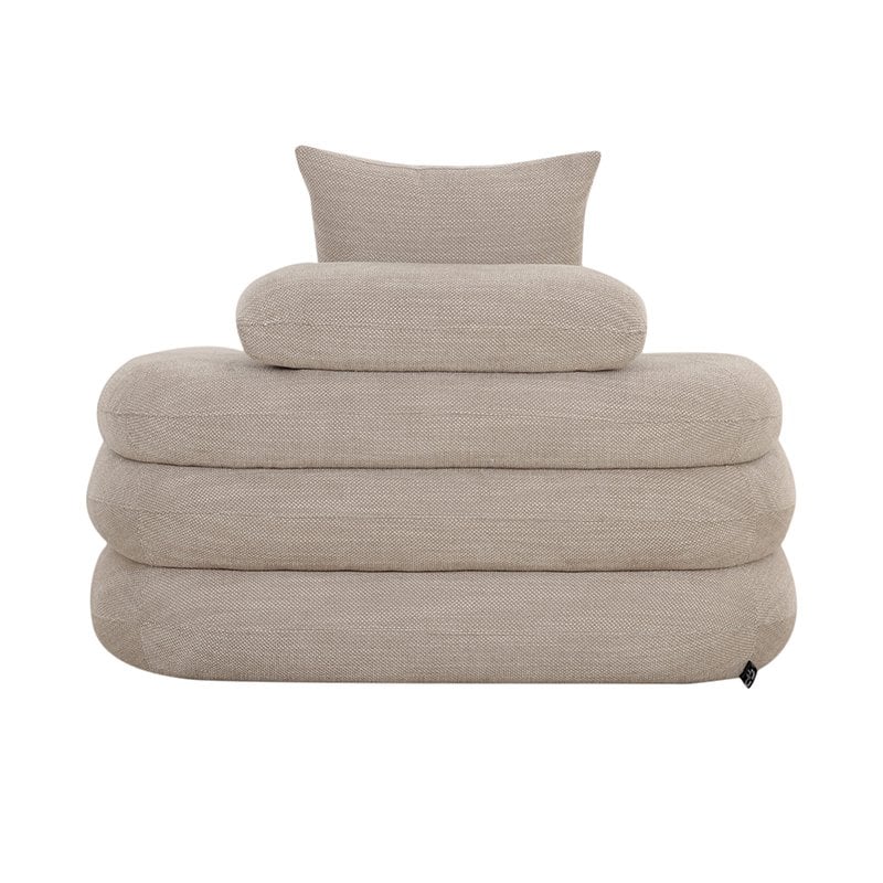 Tijdloze handgemaakte loungestoel in premium beige natuurlijk design