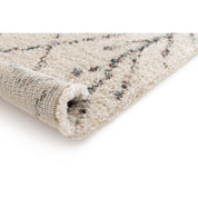 Luxury Handmade Artisan Shaggy Rug in Timeless Design