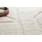 Handcrafted Luxury Carpet in Timeless Sculptural Design