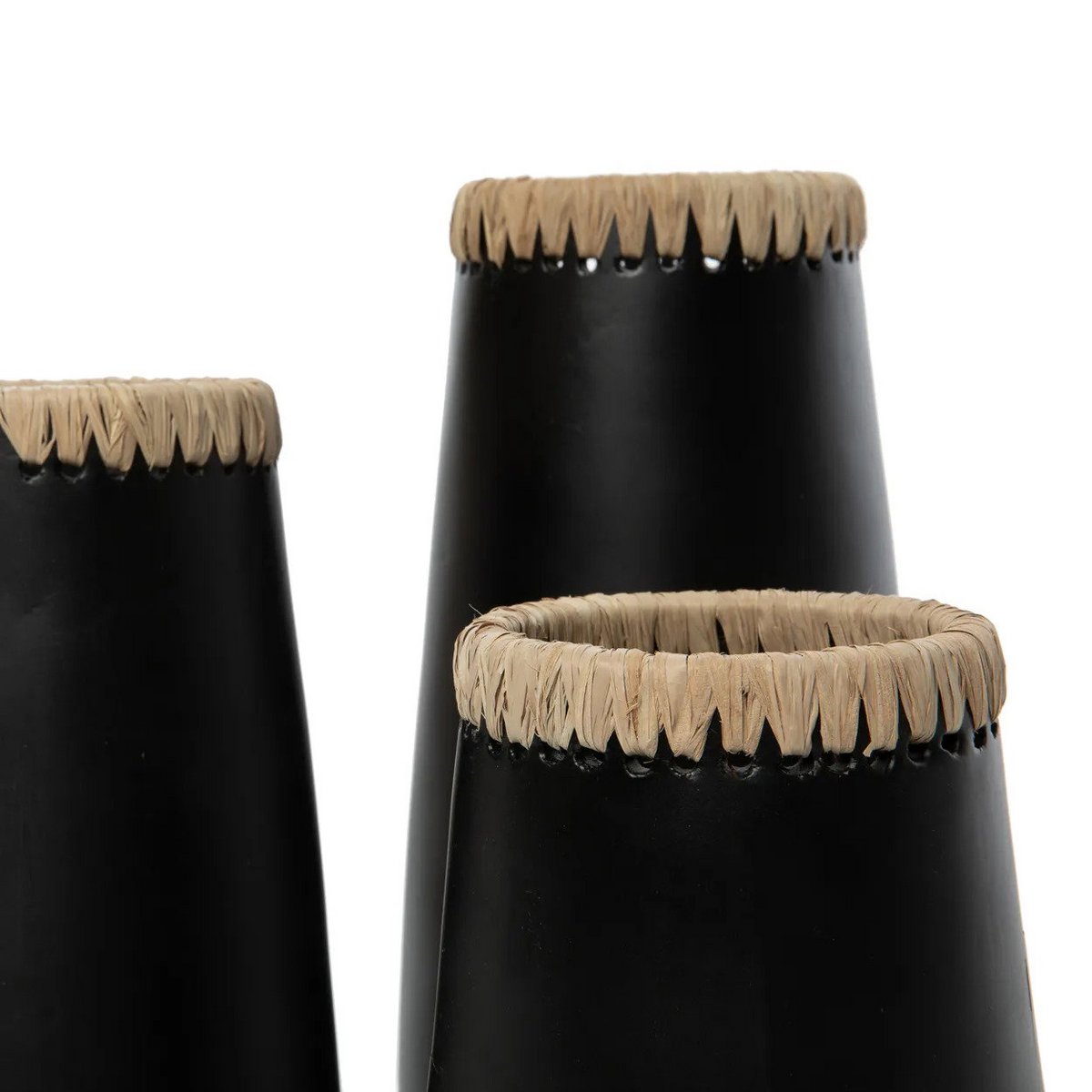 Handcrafted Luxury Black Vase - Timeless Artisan Design