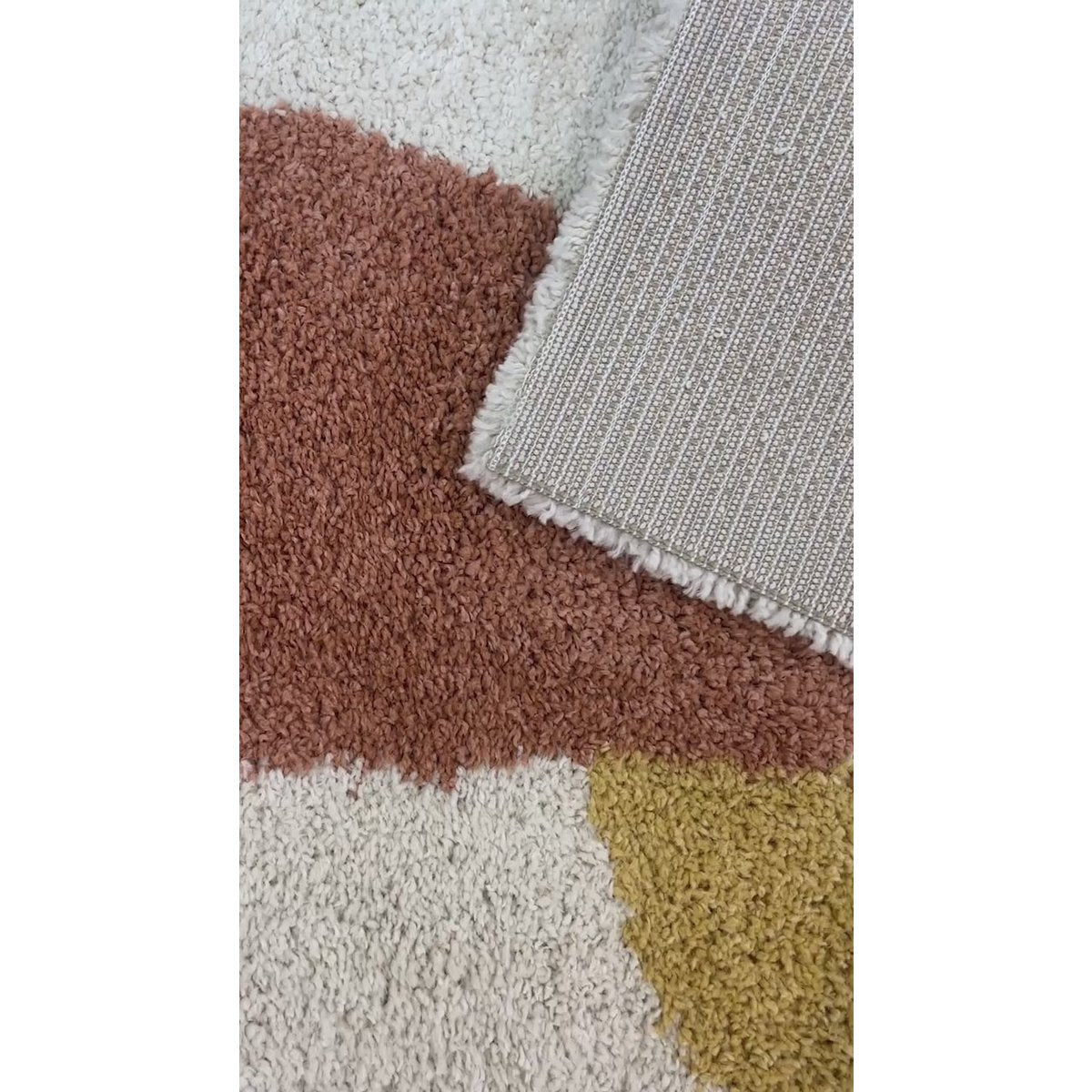 Timeless Luxury Handmade Shaggy Rug in Natural Materials