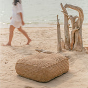 Padar raffia pouf