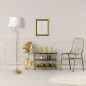 Tijdloze Artisan staande lamp met hoogwaardige matte messing afwerking