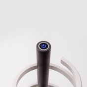 Tijdloze luxe handgemaakte LED-vloerlamp voor ambachtelijk design