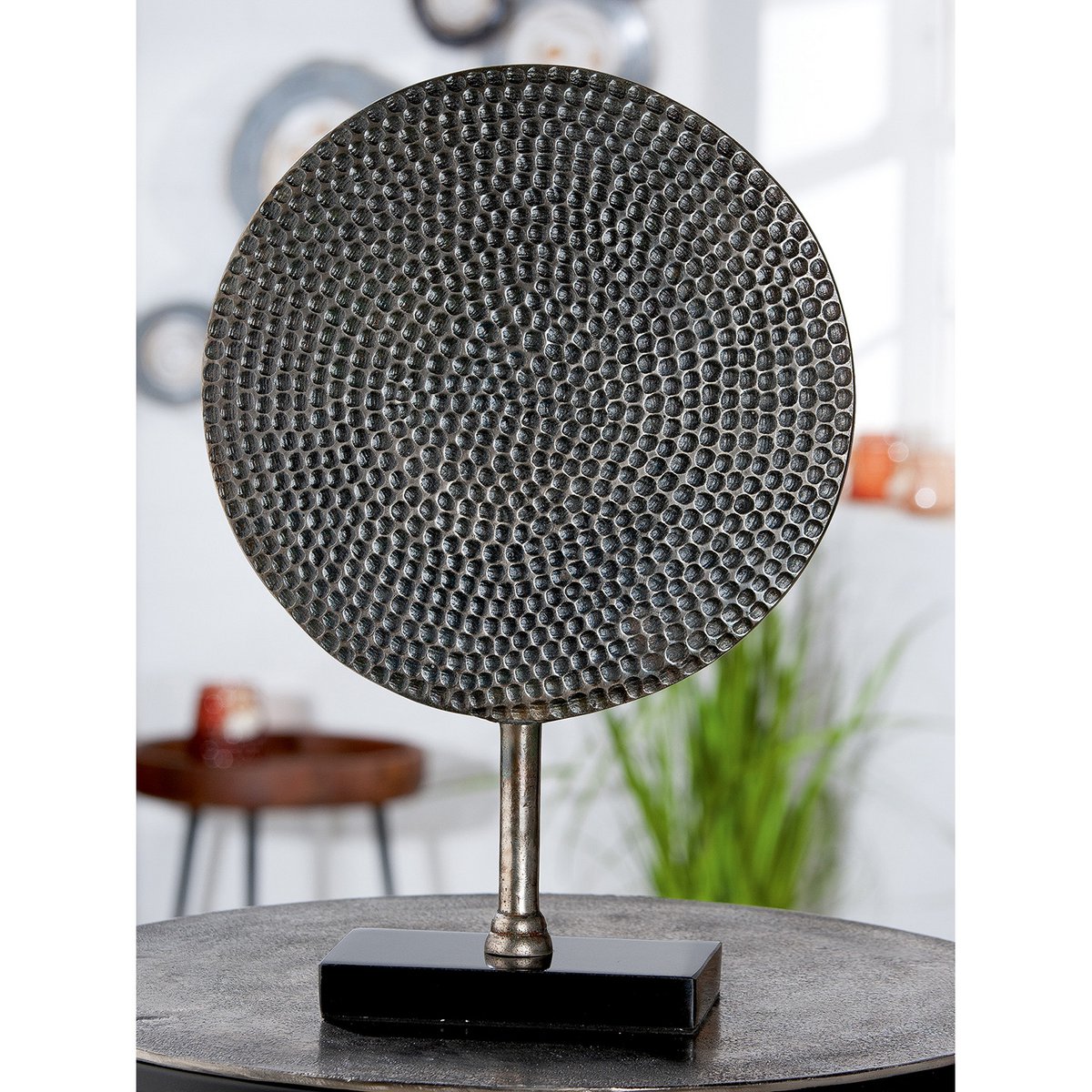 Circle of echoes silver aluminium sculpture
