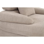 Tijdloze handgemaakte loungestoel in premium beige natuurlijk design