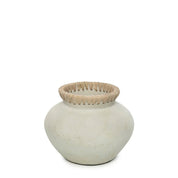 Timeless Artisan Vase - Premium Handmade Design in Concrete