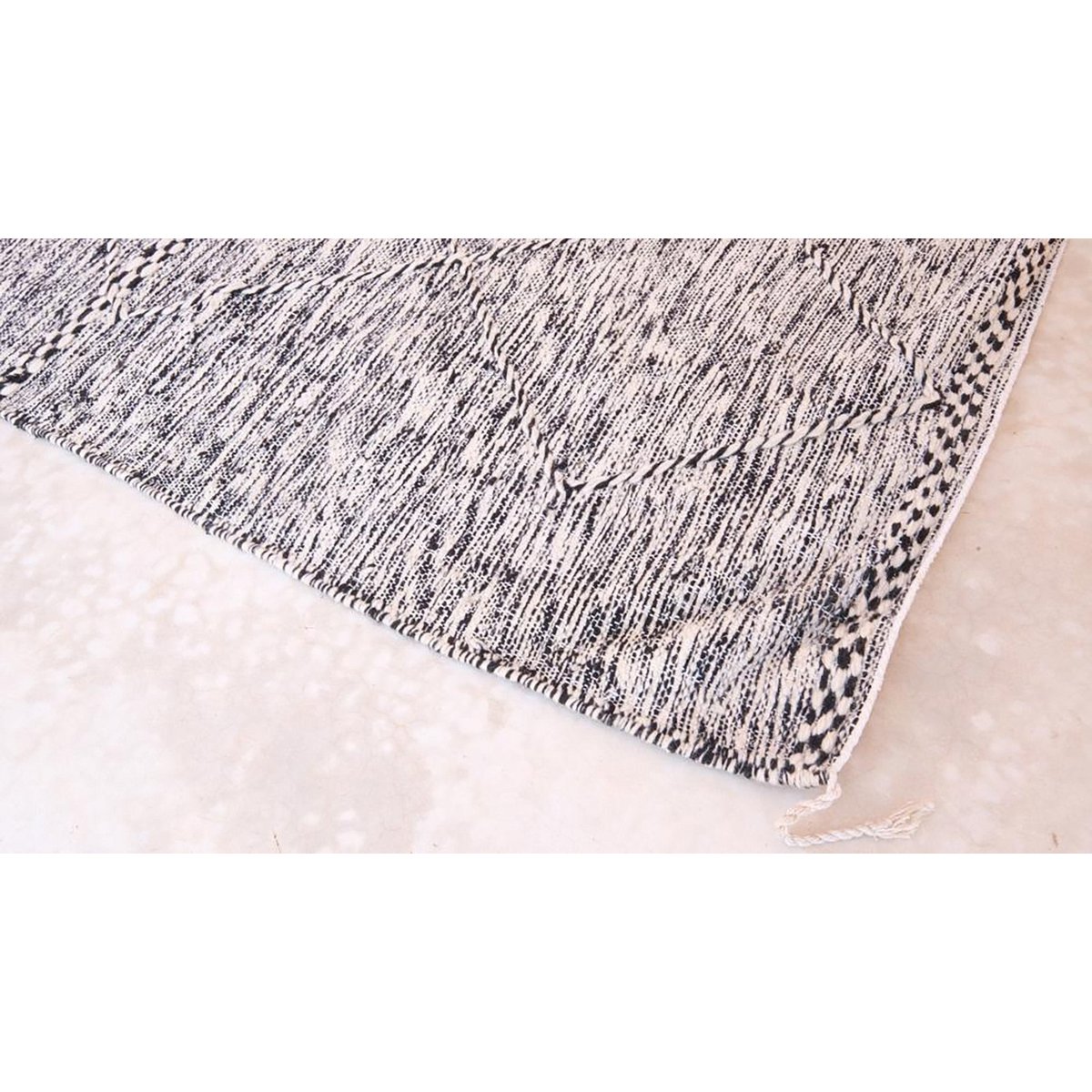 Marokkaans berber kilim tapijt puur wol 206 x 338 cm