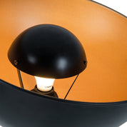 Elegante zwart-gouden driepotige staande lamp voor elke ruimte