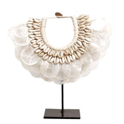 Timeless Luxury Handmade Shell Necklace with Artisan Design